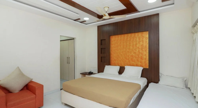 Трёхместный номер Deluxe SKB Hotel Grand Days