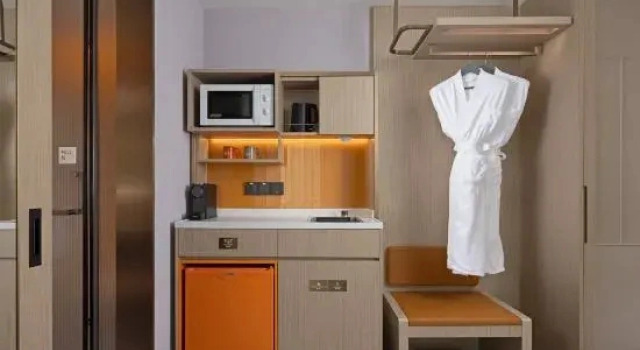Двухместный люкс Deluxe Building 6 , Xinfazhan Kailin Plaza, LianhuRoad, Guancheng Hui District , Zhengzhou City