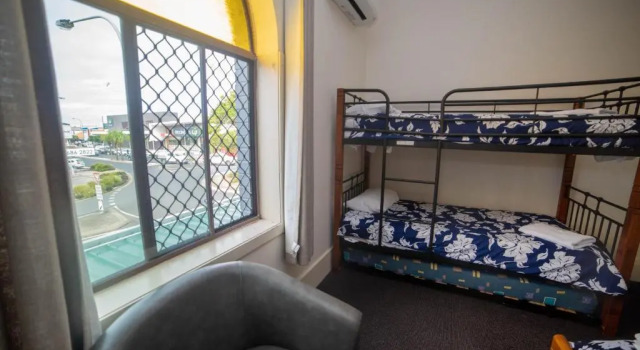 Четырёхместный номер Standard Australian Hotel