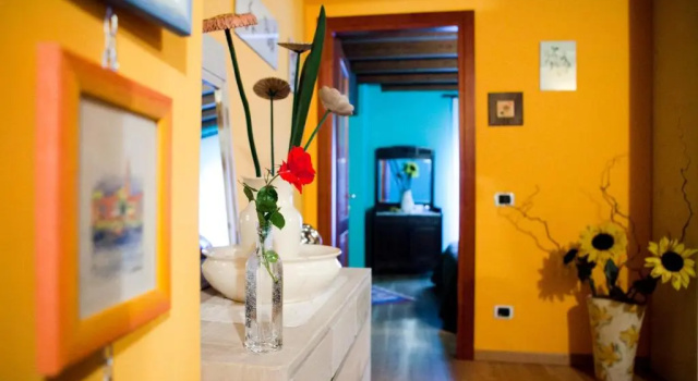 B&B Costalta, Book Bed and Breakfast Hoteller i Compiano med parkering, Parkering
