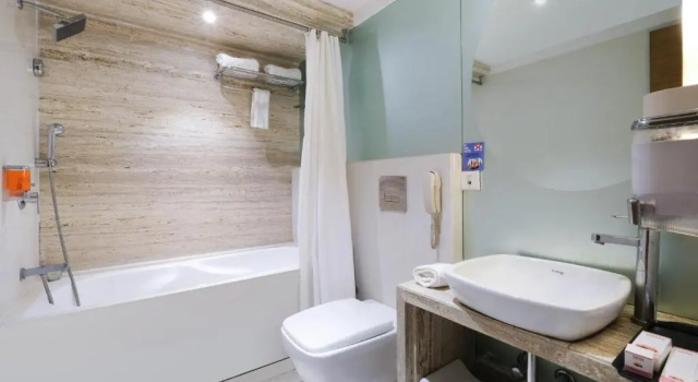 Люкс Superior 7 Apple Hotel Pimpri Pune