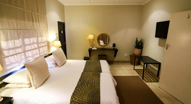 Standard Doppel Zimmer mit Blick Mantenga Lodge