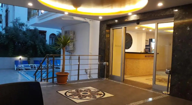 Golden Spark Apart Hotel