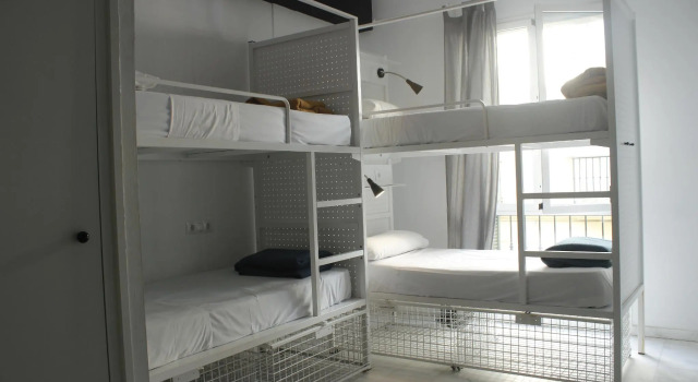 Кровать в общем номере (женский номер) Feel Hostels Soho Malaga