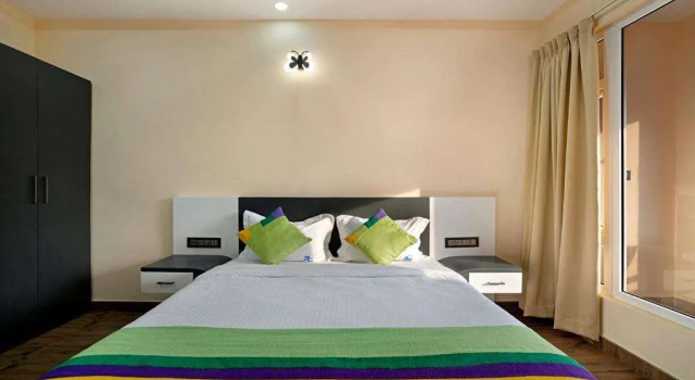 Treebo Sky Vista Suites with Hill View, Забронировать Отель Отели штата Карнатаки с парковкой, Парковка