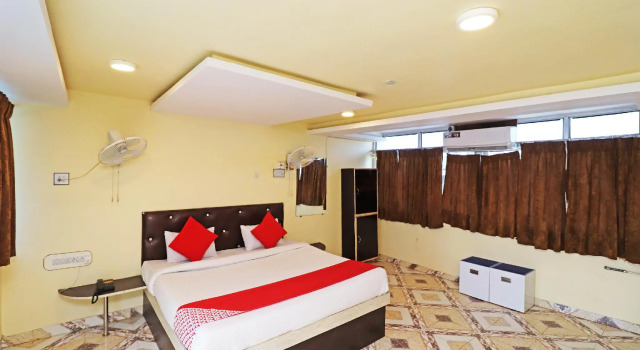 OYO 44996 Hotel Shri Shubhmangalam