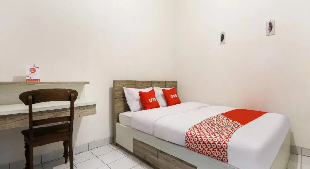 OYO 3985 Adenium Homestay, Book Hotel Sleman Yogyakarta Province
