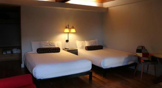 Четырёхместный номер Standard Timbers Inn