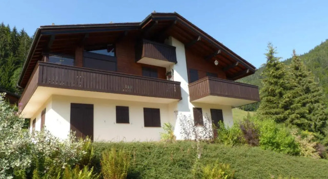 Appartement La Clusaz, 3 pièces, 6 personnes - FR-1-437-44, Забронировать Апартаменты/квартира Отели Ла-Клюза с парковкой, рядом с Горнолыжный подъемник Риффруа, Парковка