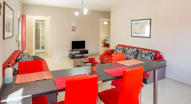 Pleasant Apartment in N. Irakleitsa With Garden