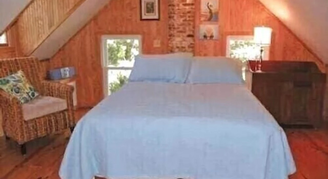Lighthouse Cottage at Ocracoke 3 Bedrooms 2 Bathrooms Home, 预订 度假屋 奥克拉科克 Pamlico Sound