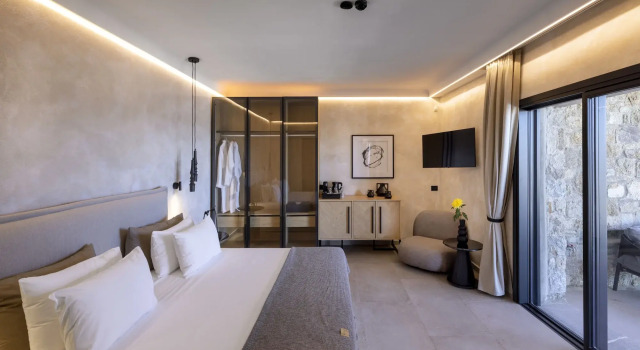 Tropicana Suites & Villas