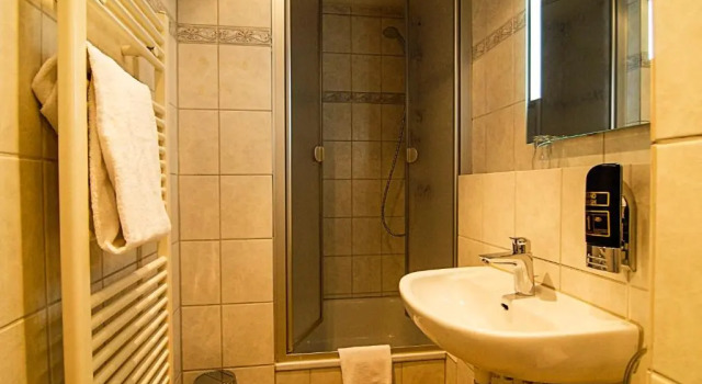 Двухместный номер Standard Adolphs Hotel