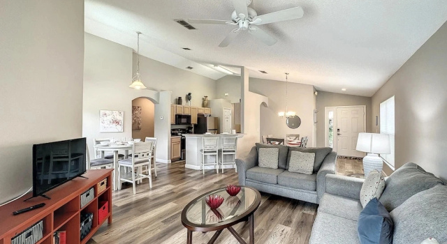 Коттедж 4 Bed 3 Bath in a Gated Community With Pool