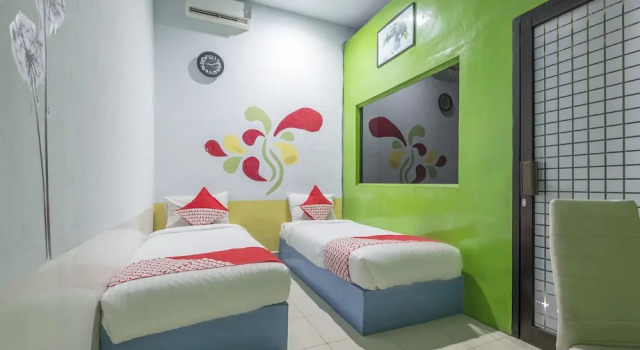 OYO 500 Nilam Residence, Prenota Hotel Hotel a Sulawesi con parcheggio, Parcheggio