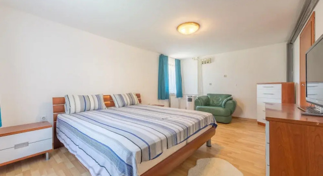 Вилла Villa Lux Nina - 6 bedrooms - pool&sauna