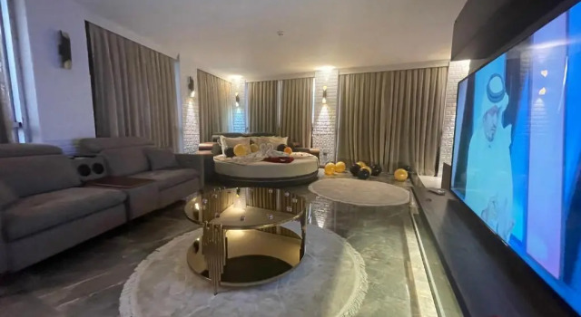 Студия Le Luxe Suites Hotel