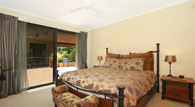 Canyons Bend - 5 Minute walk to shops and cafes