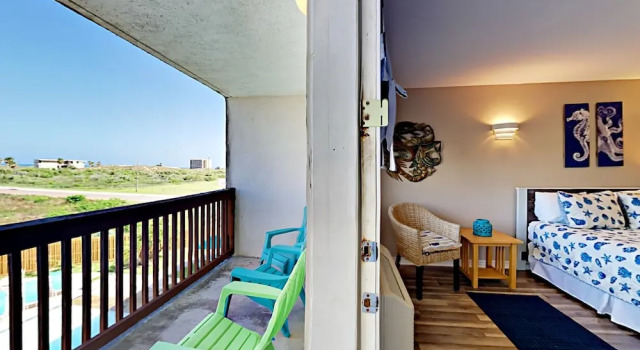 131 Seabreeze - One Bedroom Condo