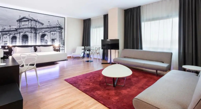 Полулюкс B&B HOTEL Madrid Aeropuerto T4