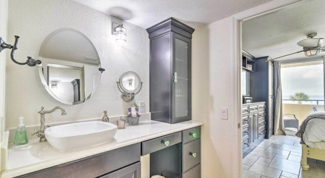 Апартаменты Gulf-view Hudson Condo in Waterfront Resort!
