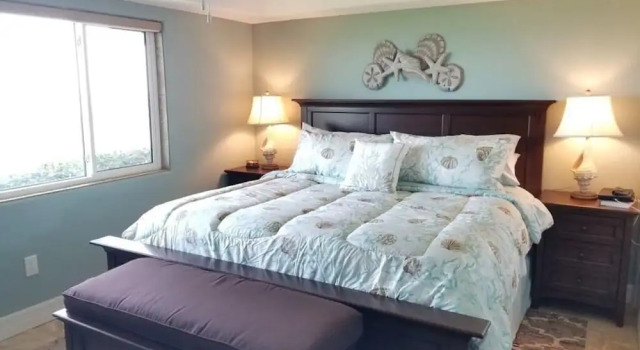 Summerhouse 101 3 Bedroom Condo by RedAwning, Rezerwuj Apartament Hotele w Saint Augustine Area z parkingiem, Parking