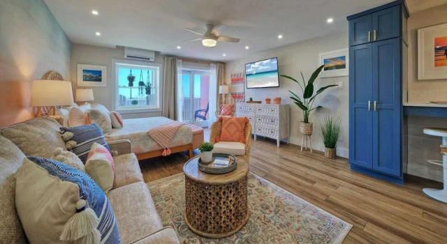 Ocean View w/ Pool, Tennis/pickleball, Beach Access Summer Love by Avantstay
