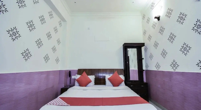 Hotel Vice Roy by OYO Rooms, Забронировать Отель Рохтак штат Харьяна