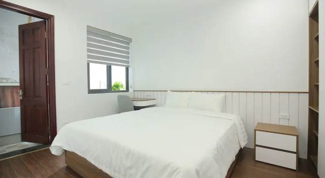Апартаменты с 2 комнатами с балконом и с видом на озеро Minasi Home- Westlake