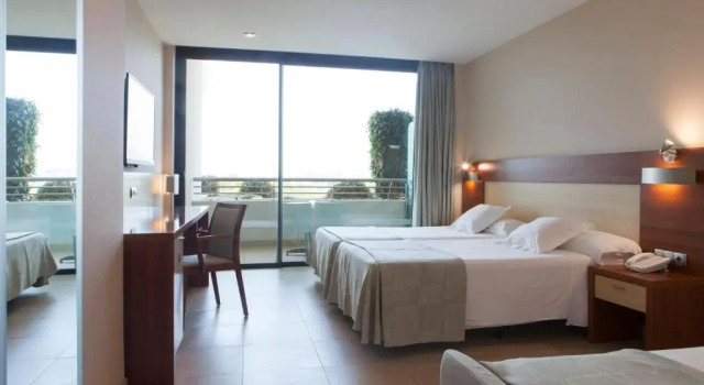 Двухместный номер Standard Hotel Deloix Aqua Center