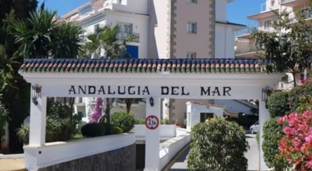 Impresionante Loft Primera Frente AL MAR, Забронировать Отель Отели Марбелья 3 звезды, рядом с Playas del Duque, 3*