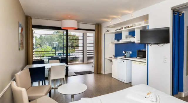SOWELL Family Riviera, Rezervasyon Otel Saint-Raphaël Mimosa Road