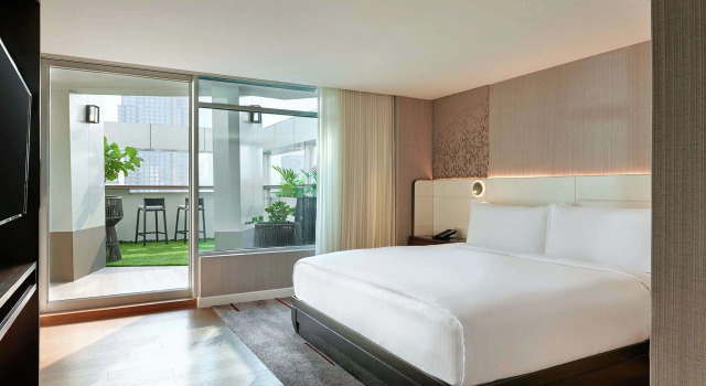 DoubleTree by Hilton Bangkok Ploenchit