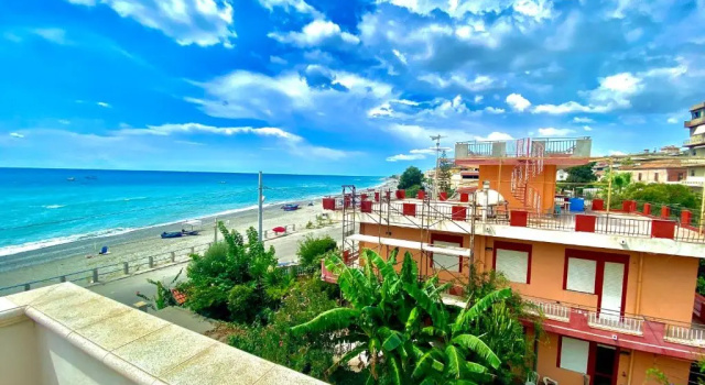 Апартаменты с видом на море Villa Tripepi