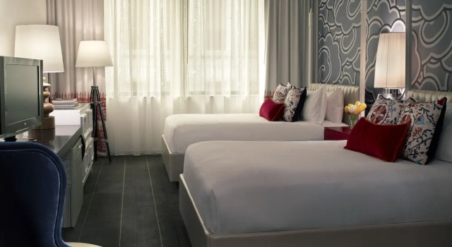 Номер Communications Mobility Accessible Tub Kimpton Hotel Monaco Seattle by IHG - NEWLY RENOVATED