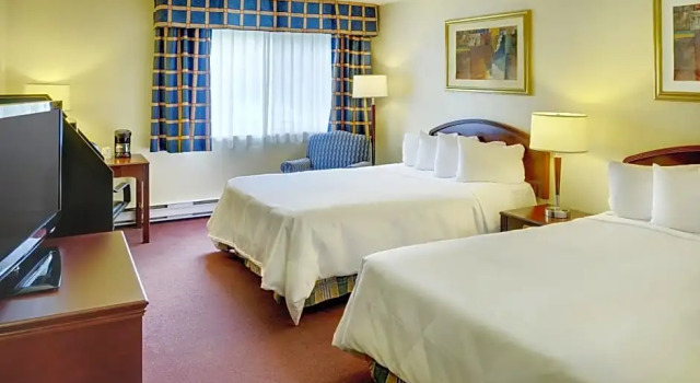 Четырёхместный номер Travelodge by Wyndham Ottawa East
