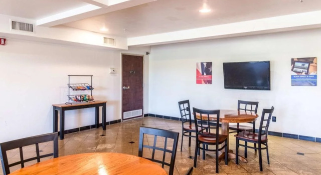 Premier Inn & Suites, Prenota Hotel Erick Oklahoma