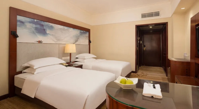 Номер Deluxe с видом на город Shenzhen Sunshine Hotel, Luohu