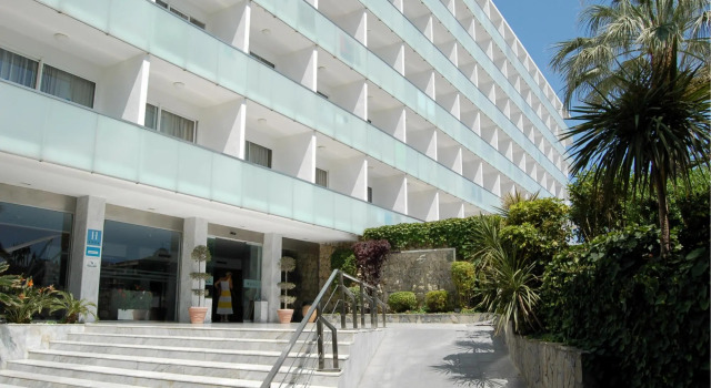 Курортный отель 4R Salou Park Resort I