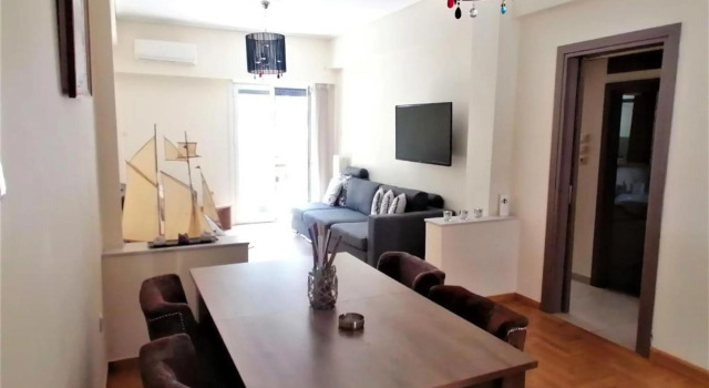 Athenian elegant apt near Acropolis, Забронировать Апартаменты/квартира Неос-Космос Афины, рядом с Theocharakis Foundation