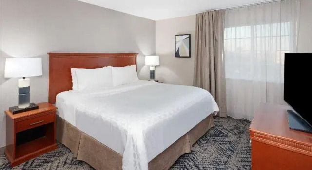 Двухместный люкс c 1 комнатой Candlewood Suites Louisville North by IHG