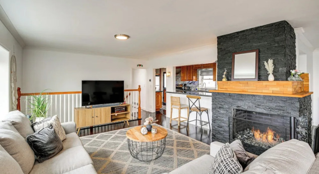 Коттедж Convenient Whittier Retreat: Furnished Deck, Views