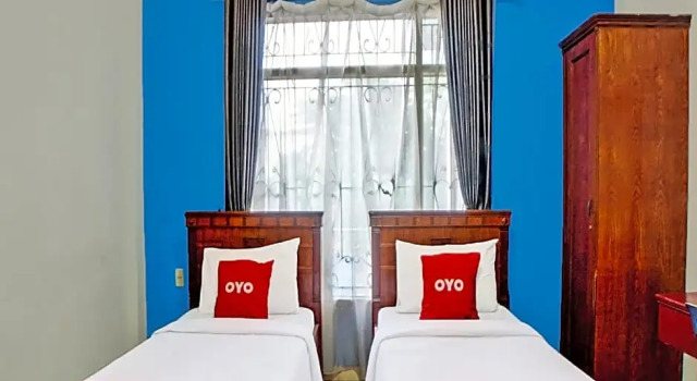 Люкс Oyo 91706 Hotel Serena Anggrek