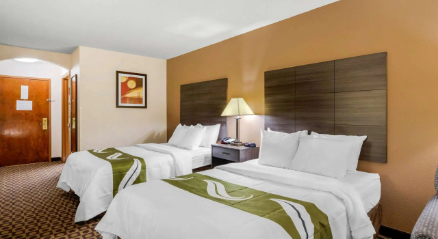 Четырёхместный номер Standard Quality Inn High Point - Archdale