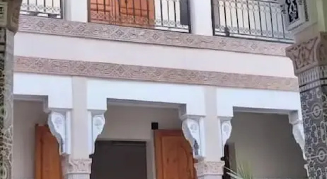 Riad Amazing, Забронировать Отель Отели Марракеш-Тенсифт-Эль-Хауз с парковкой, Парковка