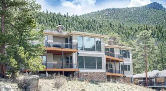 Serenity Condominium, Забронировать Отель Эстес-Парк Rocky Mountain National Park, рядом с Trout Haven Fishing Pond