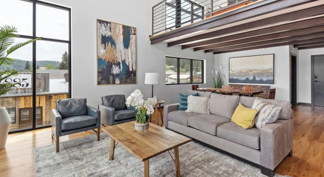 Номер Standard McGregor & Main - Luxury Lofts