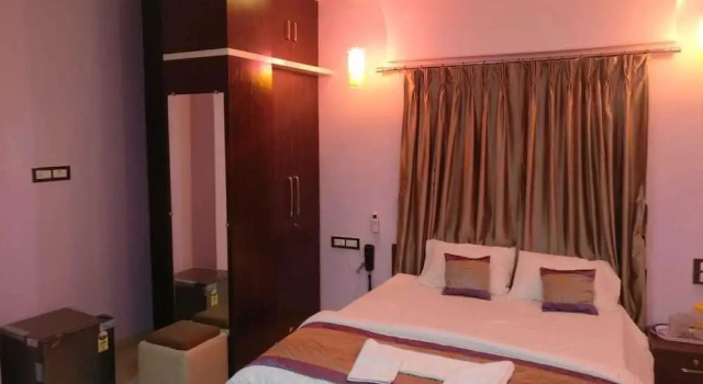 Двухместный люкс Hotel Sai Guest House