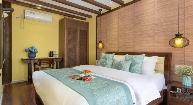 Номер Deluxe Lijiang Gui Yuan Tian Ju Guesthouse