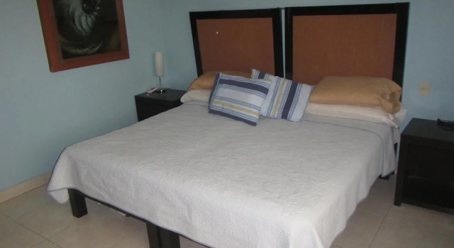 Номер Standard Villa Magna 1 Bedroom Tower 3 on 2nd Floor Oceanfront Sleep up to 4